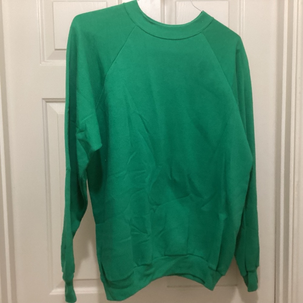 Hanes Activewear adult L green cotton poly very good condition